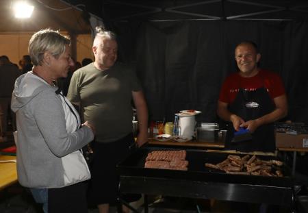 CERKNIŠKA NOČ 11 ŽAR FOTO LJUBO VUKELIČ